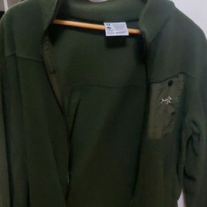 BassDash full zip sweater